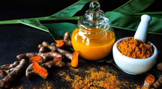 নিয়মিত হলুদ পানি খাওয়ার উপকারিতা