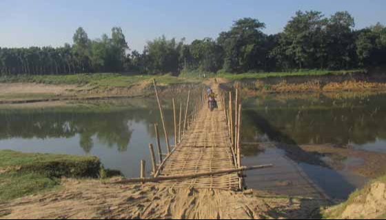 কাহারোলে ১টি ব্রীজ পাল্টে দিতে পারে এলাকার চিত্র