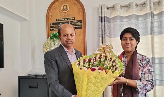 মালয়েশিয়ায় আন্তর্জাতিক ইয়ুথ সামিটে পিরোজপুর বিশ্ববিদ্যালয়ের শিক্ষার্থী নাওমী