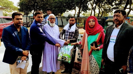 কলমাকান্দায় মাদ্রাসায় দুম্বার মাংস বিতরণ