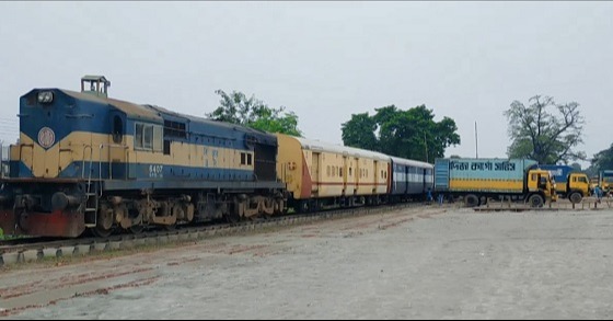 বেনাপোল বন্দর দিয়ে ট্রেনে করে  আলু আমদানি