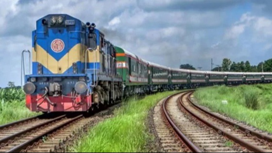 পদ্মা সেতু হয়ে বেনাপোল-ঢাকা রুটে ট্রেন চলাচল শুরু