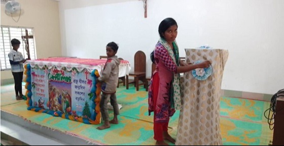 ফুলবাড়ীতে বড়দিন উদযাপনের প্রস্তুতি