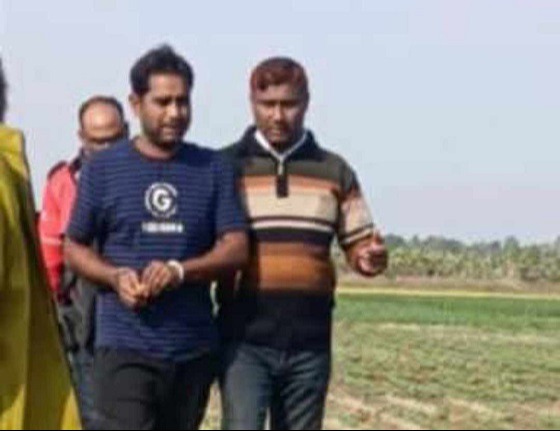 বাগমারায় আ’লীগ নেতা আটক