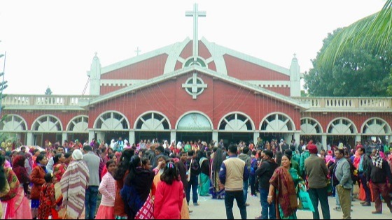 বড়দিন মানেই যেন স্বর্গীয় শান্তির নববারতা