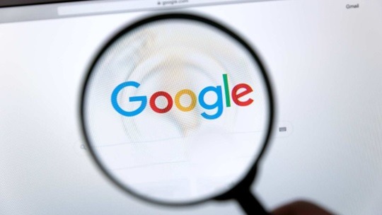 পুরুষরা গুগলে যে ৫ জিনিস বেশি সার্চ করে