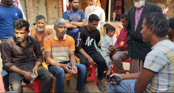 বীরগঞ্জে সাদেকুল ইসলামের বাড়িতে আনন্দের বন্যা