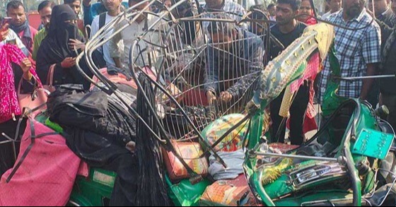 শেরপুরে বাস-অটোরিকশার সংঘর্ষে নিহত ৬