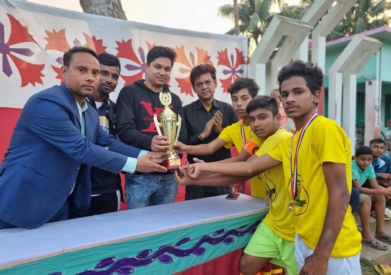 গফরগাঁওয়ে মাদক বিরোধী ফুটবল ম্যাচ অনুষ্ঠিত