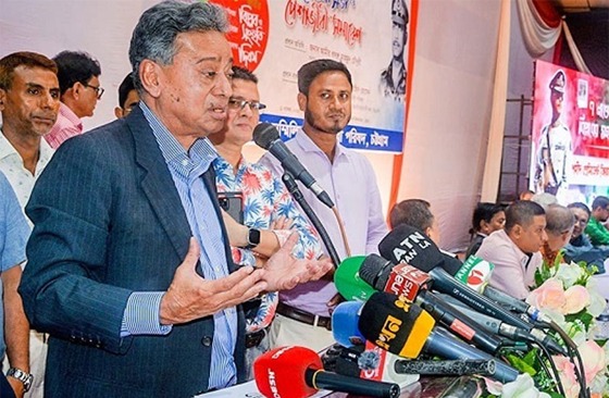 শান্তিপূর্ণ উপায়ে ক্ষমতা হস্তান্তর ছাড়া আর কোনো পথ নয়: খসরু