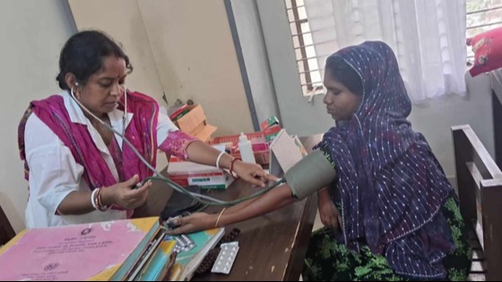 মোল্লাহাটে ঈদের ছুটিতেও পরিবার পরিকল্পনা বিভাগের সেবাদান অব্যাহত