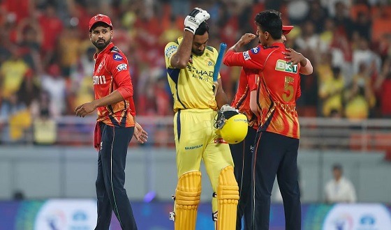 টানা চতুর্থ হারের স্বাদ পেলো চেন্নাই
