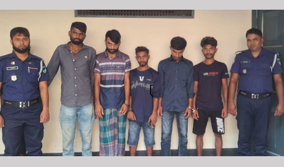কালীগঞ্জে ইয়াবাসহ ৫ মাদক কারবারী আটক