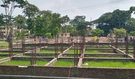 কাউখালী স্বাস্থ্য কমপ্লেক্স ভবন নির্মাণে দুর্নীতির অভিযোগে দুদকের মামলা