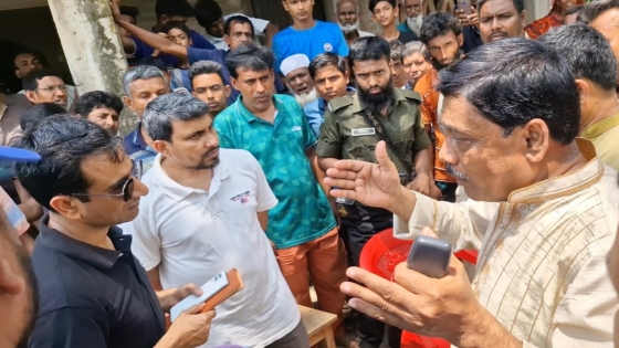 বাগমারার গনিপুরে ইউএনওর হস্তক্ষেপে শুরু হচ্ছে রাস্তার কাজ