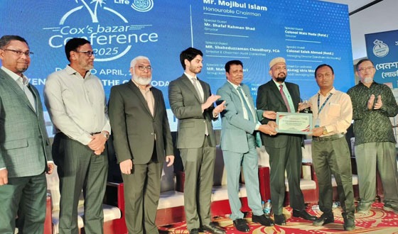 বীমা পারফরম্যান্স অ্যাওয়ার্ড পেলেন সন্ধানী লাইফ ইন্সুরেন্সর জিএম ফিরোজ