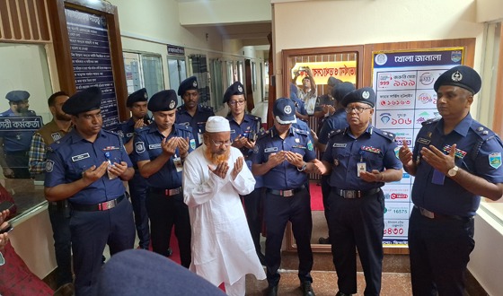 আমরা কাজে দেখাতে চাই পুলিশ কতটা পরিবর্তন হয়েছে: (ডিআইজি)