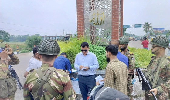 মতলব উত্তরে নিরাপদ সড়ক নিশ্চিতকরণে পুলিশের যৌথ অভিযান