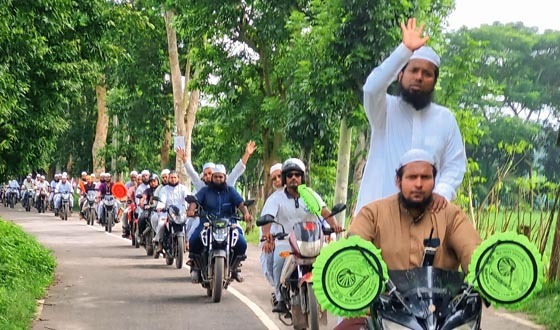 বরগুনা-২ আসনে হাতপাখা প্রার্থীর গণসংযোগ