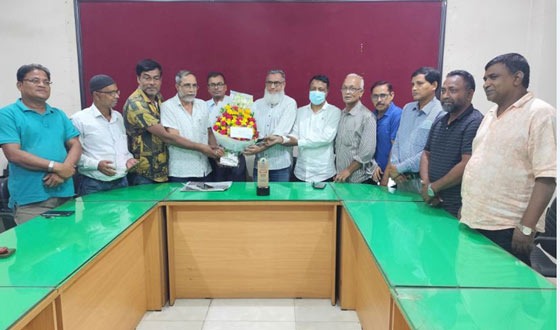 “জুলাই বিপ্লব ২০২৪” সাহসীকতায় সাংবাদিক মিঠু আহমেদকে সংবর্ধনা