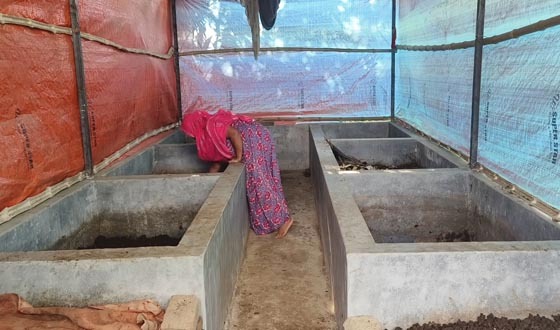 দুর্গাপুরে কেঁচো সার উৎপাদন করে নারীদের ভাগ্য বদল