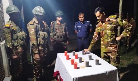ঝিনাইদহে আবাসন প্রকল্প থেকে ১১ ককটেল উদ্ধার