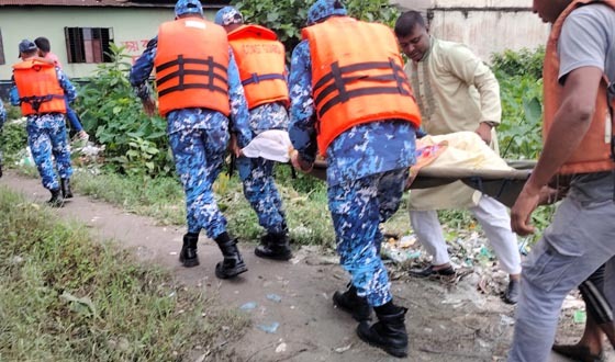 চাঁদপুরে অসুস্থ লঞ্চ যাত্রীকে জরুরি চিকিৎসা সেবা প্রদান করেছে কোস্ট গার্ড