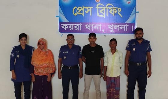 কয়রায় ৩ জন গ্রেফতারী পরোয়ানাভুক্ত আসামী আটক