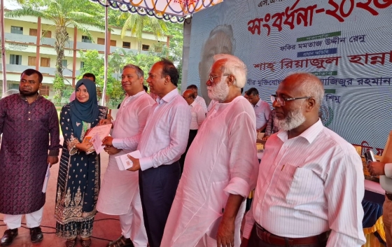 তরুণ মেধার স্বীকৃতি স্বরূপ  কাপাসিয়ায় কৃতি শিক্ষার্থীদের সংবর্ধনা