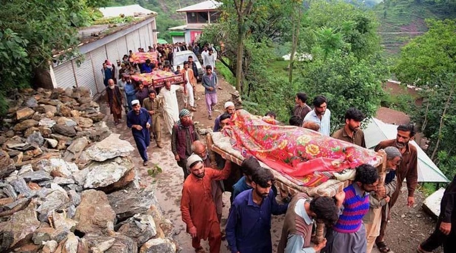 পাকিস্তানে ভয়াবহ বন্যা: ৪৮ ঘণ্টায় ভূমিধসে নিহত অন্তত ৩২১