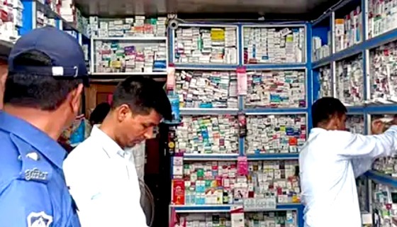 ঘোড়াঘাটে ঔষুধের দোকানে জরিমানা