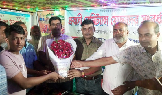 রাণীনগরে প্রবাসী রেমিটেন্স যোদ্ধাকে সবংর্ধনা
