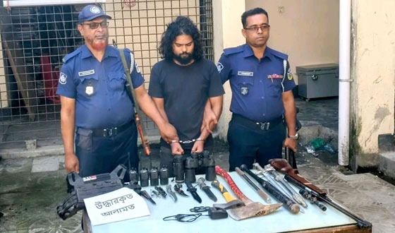 জামালপুরে অস্ত্রসহ যুবক গ্রেফতার
