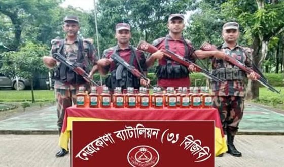 সীমান্তের কাঁঠালবাড়ি এলাকায় মালিকবিহীন ৭৭ বোতল ভারতীয় মদ জব্দ