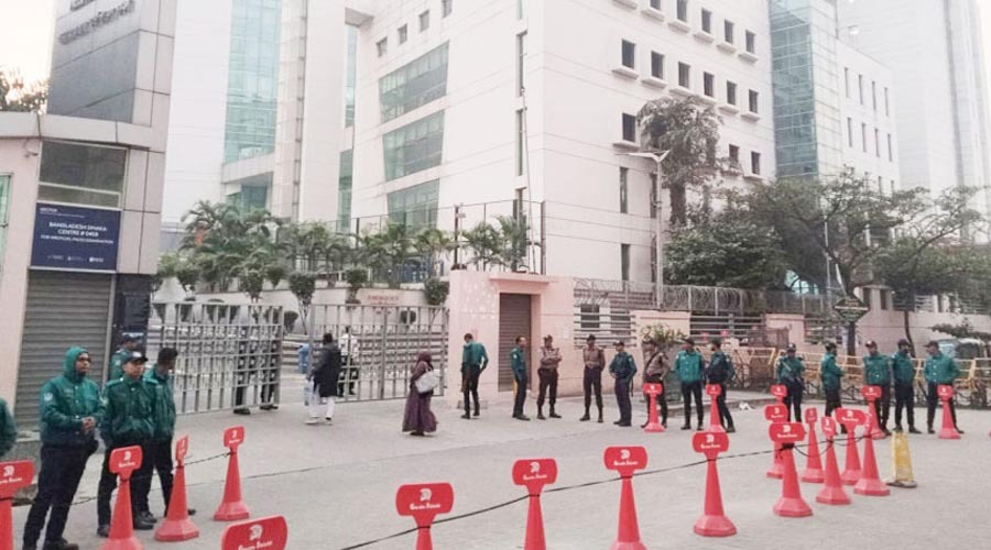 খালেদা জিয়ার নিরাপত্তায় এভারকেয়ার হাসপাতালে এসএসএফ