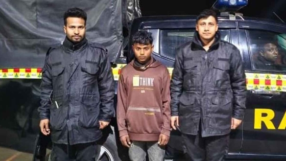রাজশাহীতে শিশু ধর্ষণের অভিযোগে  ভ্যানচালক গ্রেপ্তার