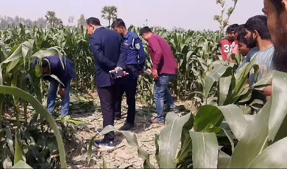 বিরামপুরে রাস্তার পাশে মিললো হত্যা কাণ্ডের আলামত