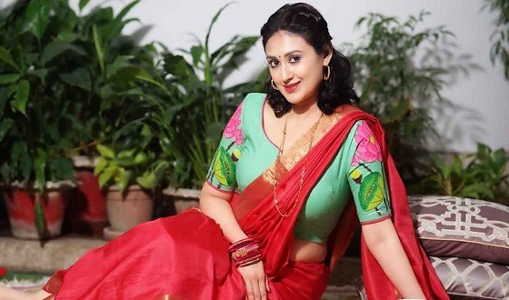 সুগার মাম্মি হতে চান কুসুম শিকদার