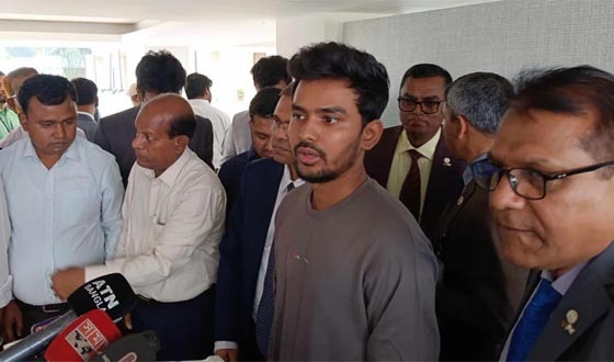 জাতীয় নির্বাচনের আগে স্থানীয় নির্বাচন হওয়া উচিত: আসিফ মাহমুদ