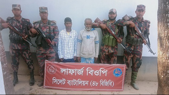 দোয়ারাবাজার সীমান্তে ২ ভারতীয় আটক