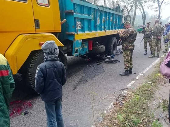 আলুটিলায় ট্রাকের ধাক্কায় নিহত ২, আহত ১