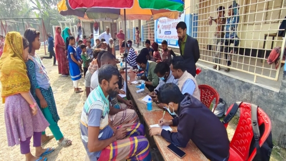 দুর্গম চরে দুইশত পরিবারকে ব্রাইট লাইফ ভলান্টিয়ার্সের স্বাস্থ্যসেবা প্রদান