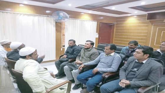 ইউপি সচিবদের সাথে জামায়াত নেতৃবৃন্দের মতবিনিময়