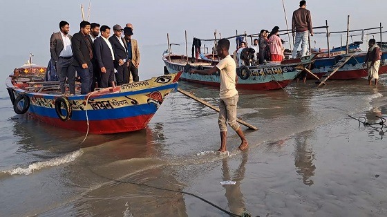 মেঘনা নদীর প্রাকৃতিক সৌন্দর্য ঘেরা ‘মিনি কক্সবাজার’