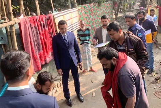 বাবা-মাকে মারধর করায় ছেলের ২ মাসের কারাদণ্ড