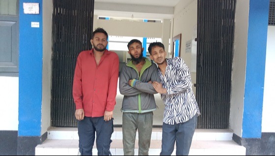 চৌগাছায় তিন ছিনতাইকারী আটক