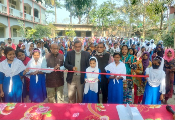 সাতক্ষীরায় তারুণ্যের উৎসব উপলক্ষে ব্যাডমিন্টন টুর্নামেন্ট