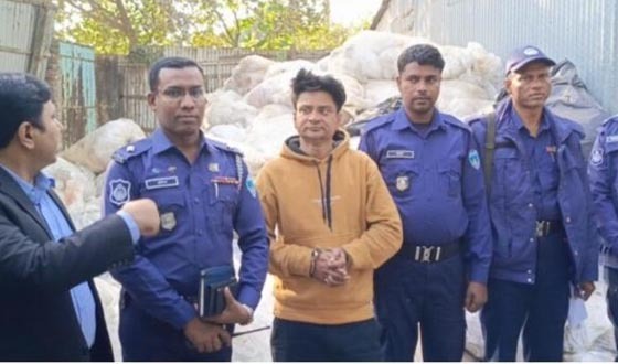 সরাইলে পলিথিন কারখানায় ইউএনও’র অভিযান