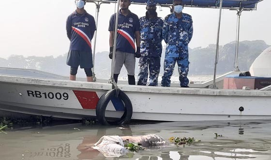 ডাকাতিয়া নদী হতে মরদেহ উদ্ধার