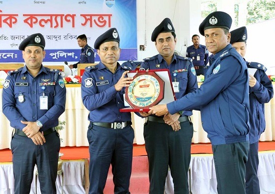 চাঁদপুর শ্রেষ্ঠ পুলিশ অফিসার পুরস্কার